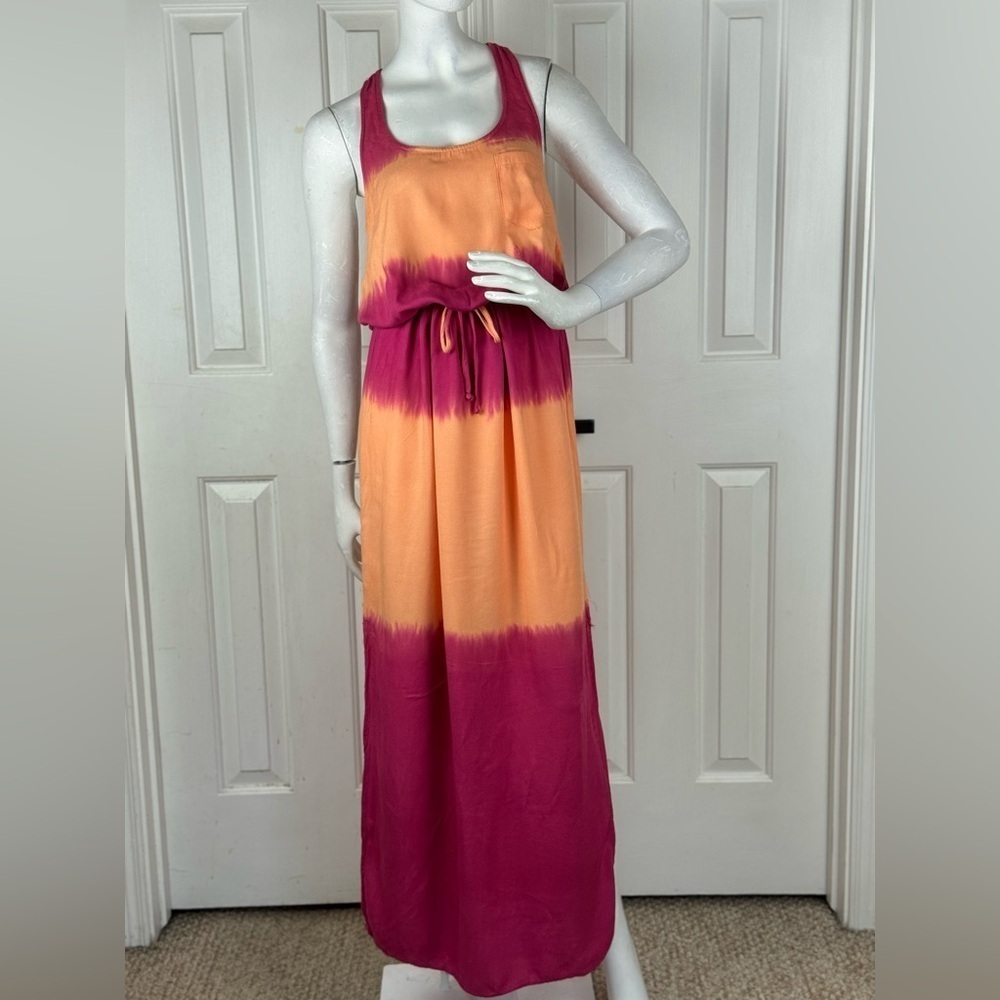 Cloth & Stone Orange and Pink Scoop Neck Sundress. D13